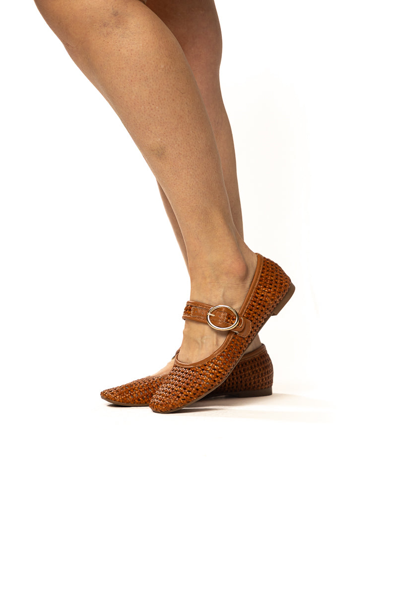 SAPATILHA COURO TRESSÊ